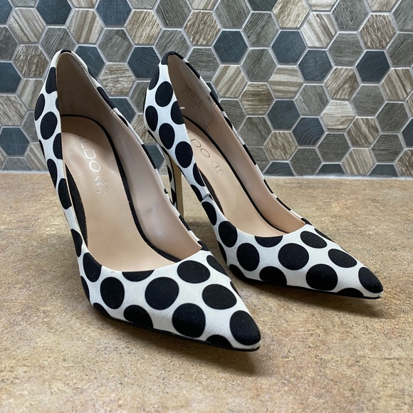 Beautiful Aldo Shoes - Picture 3 of 4